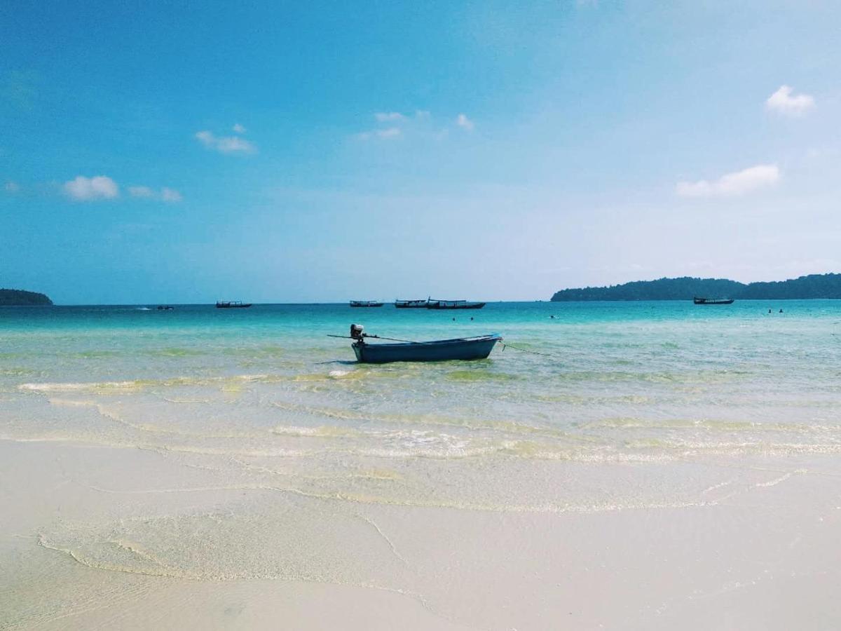 Хостел Lucky Sun Saracen Bay Ко-Ронг-Самлоем Екстер'єр фото
